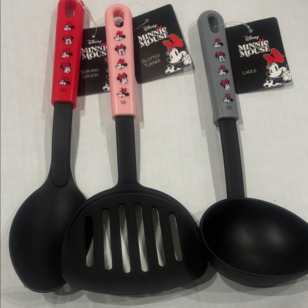 Disney Minnie Mouse cooking Utensil Set - Red, Pink, Black
